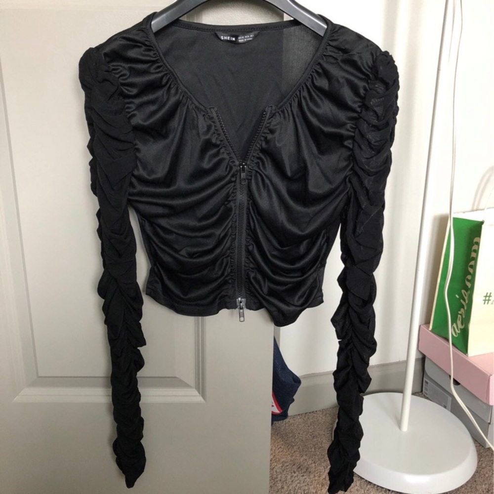 SHEIN Ruched Top